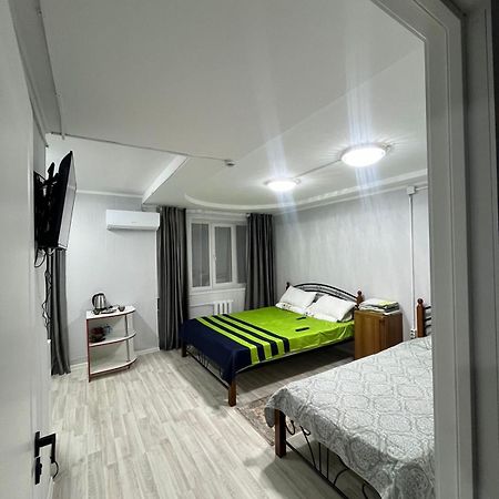 Ахметова 4 Daire Krasnoye Pole Dış mekan fotoğraf